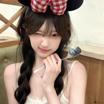 娜塔莉亚封面